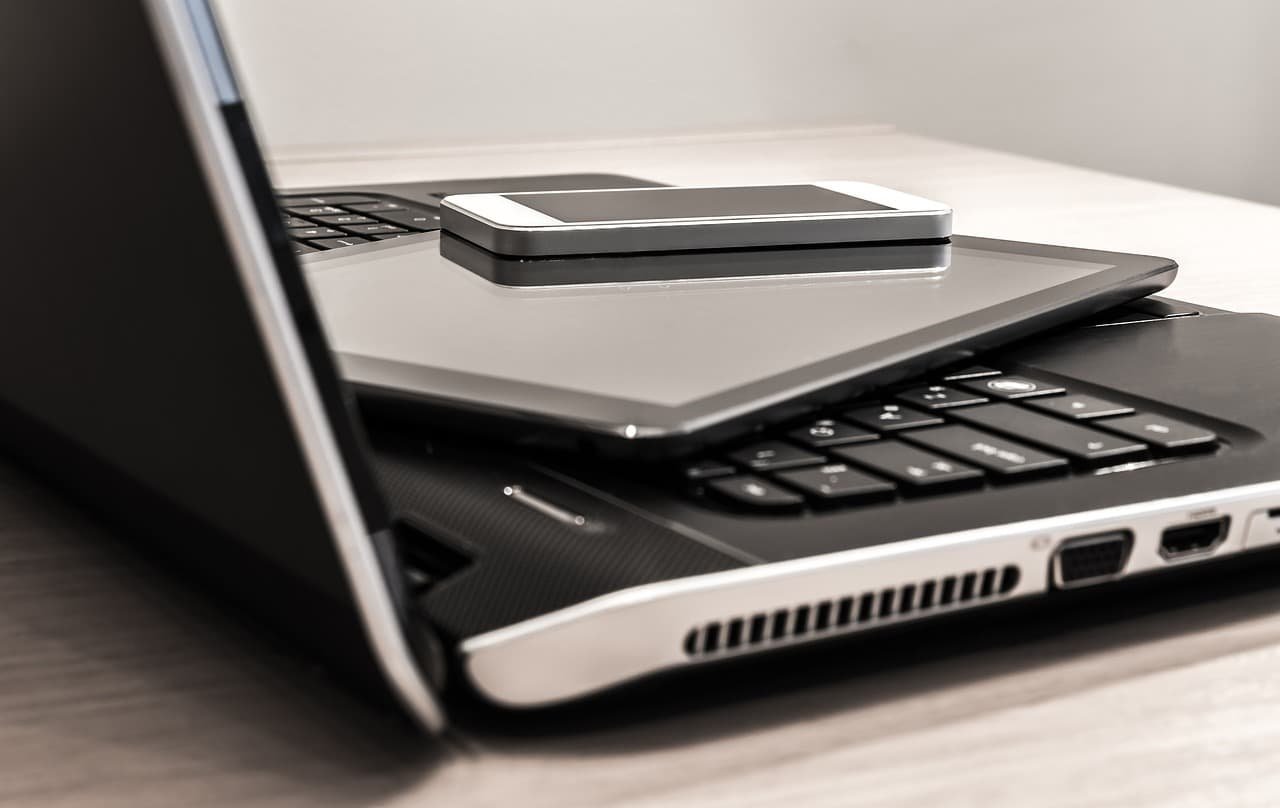 image with technological devices